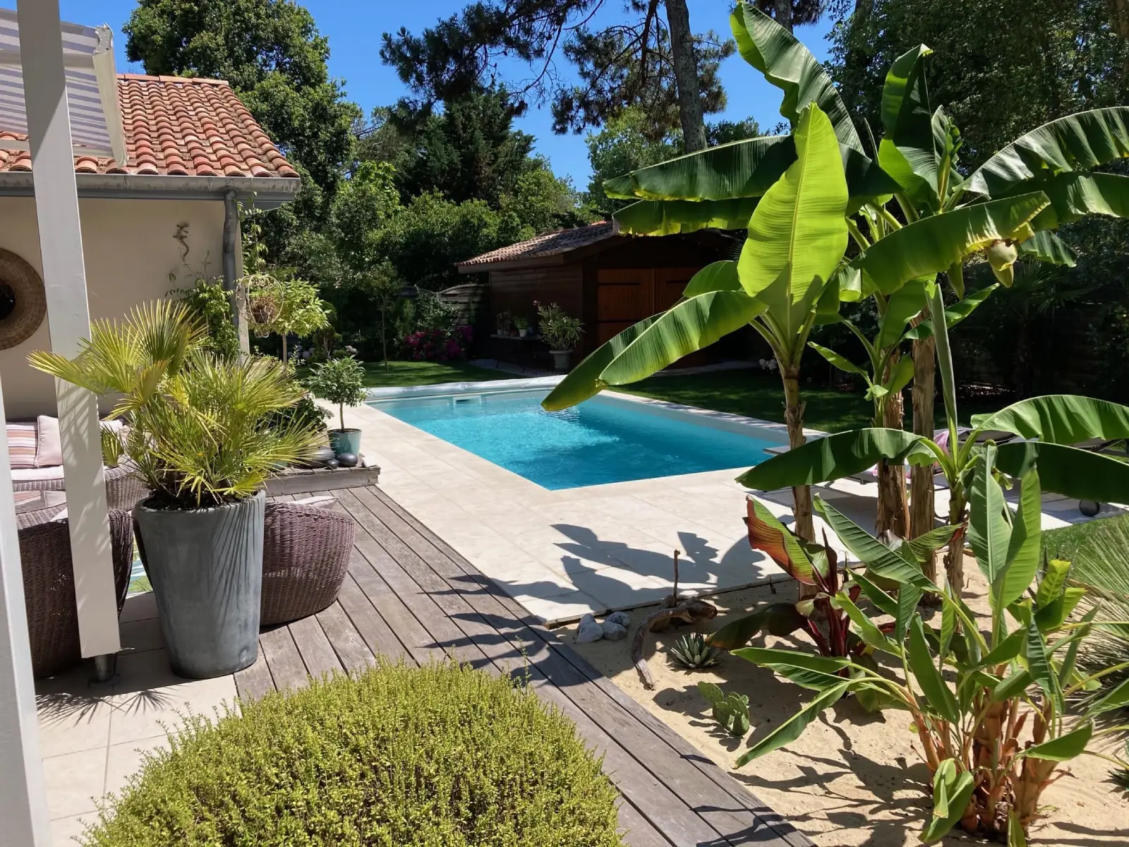 Piscine coque et aménagments extérieurs dans le Haut-Rhin